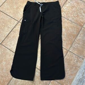 Figs wide leg scrubs black small